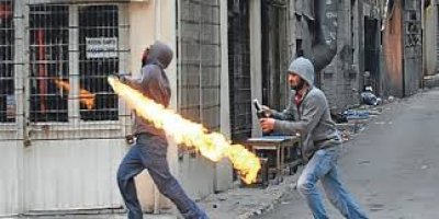 Molotof atana karşı polise silah kullanma yetkisi
