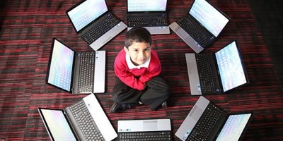 5 yaşında bilgisayar uzmanı oldu!