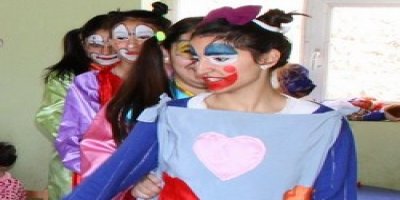 Durankaya'lı çocuklar palyaço ile tanıştı