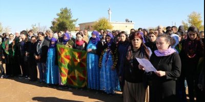 Kadınların sınır nöbeti başladı