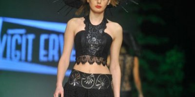 Hüsnü Mübareke yolsuzluktan beraat