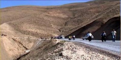 Baraj yolu ölüm saçıyor