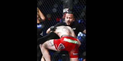 İnanılmazı Başardı! 8 Saniyede Fişini Çekti