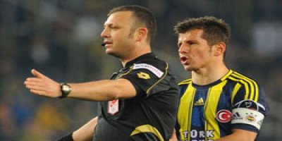 Türk futbolunda devrim: Profesyonel hakemlik