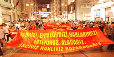 Direnişteki işçiler hakları için yürüdü
