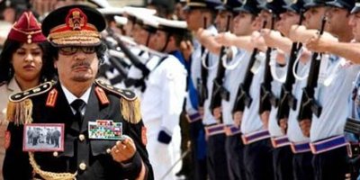 Kaddafi'yi Sarkozy öldürttü iddiası