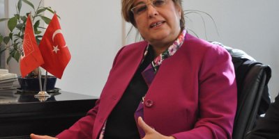 Konak Belediyesi: Eşine şiddet uygulayan kocanın maaşı eşine