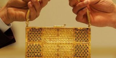 Bursa'da 120 bin liralık çanta satışa sunuldu