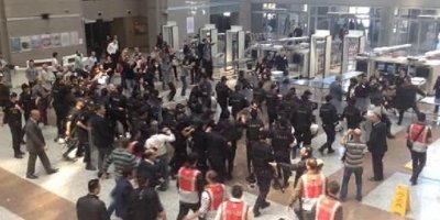 Çağlayan Adliye’sinde avukatlara polis müdahalesi