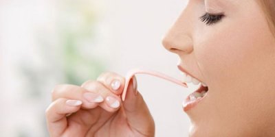 Aşırı sakız çiğnemekten öldü