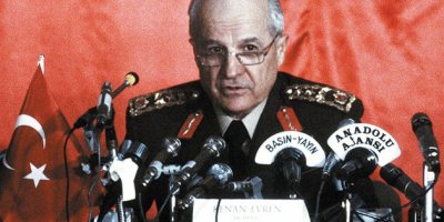 Dünya Kenan Evren’in ölümünü böyle gördü