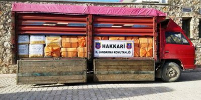 Yüksekova’da 4 ton 650 kilo çay ele geçirildi