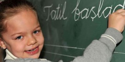 Okullar cuma günü tatile giriyor