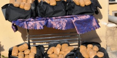 Eski savcı 150 kilogram eroinle yakalandı