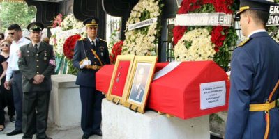 Tahsin Şahinkaya toprağa verildi