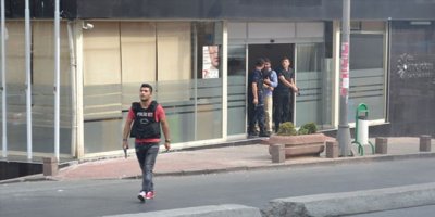 Okmeydanı’nda polise silahlı saldırı