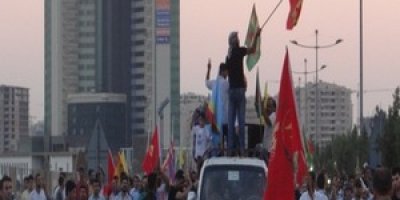 Sêmelka’da cenazeleri engelleyen KDP’ye karşı yürüyüş