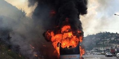 Yolcu otobüsü cayır cayır yandı