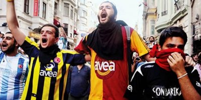 Formamızın arkasında Barış yazsın, sponsoru hayat olsun