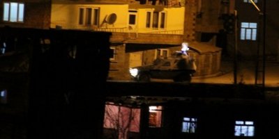 Hakkari'de polis göstericilere müdahale etti