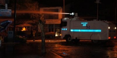 Van'da gözaltı gerginliği