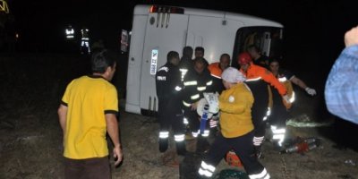 Trafik kazası: 1 ölü, 38 yaralı