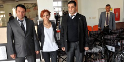 Yüce'den hastaneye sandalye desteği