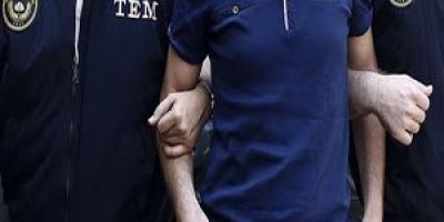 Canlı kalkanlar gözaltına alındı