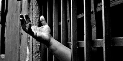 Sürgün edilen 2 tutsak darp edildi