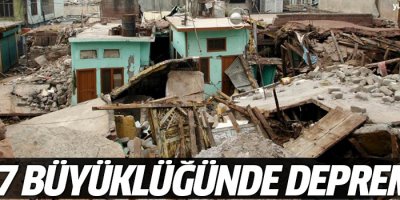 7,7 şiddetinde deprem: çok sayıda ölü var!