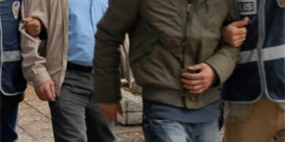 Hakkari'de 13 kişi gözaltına alındı