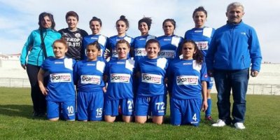 Hakkari kadın futbol takımının büyük başarısı