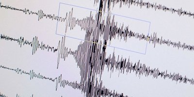Endonezya'da 6.9 büyüklüğünde deprem