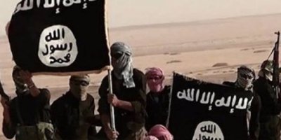 IŞİD Başika kampı'na saldırdı