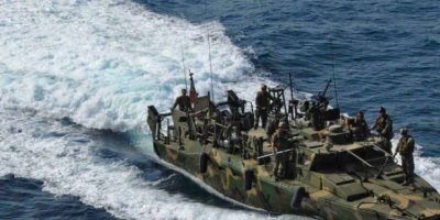 İran gözaltına aldığı ABD askerlerini serbest bıraktı