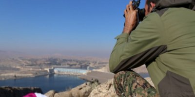 ABD askerleri Tişrîn Barajı'nda