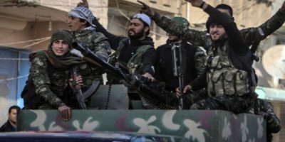 IŞİD katliam yaptığı Deyrizor'da ilerliyor