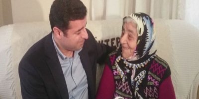 Demirtaş Fadime Göktepe’yi ziyaret etti