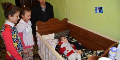 3 yaşında 23 ameliyat geçirdi