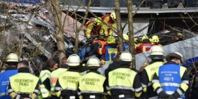 Tren kazasında ölü sayısı 10'a yükseldi