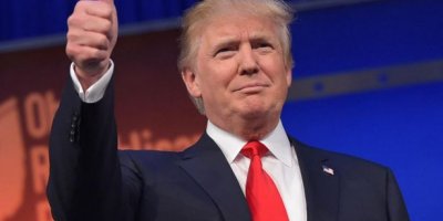 Güney Karolina'da ön seçimleri Trump kazandı