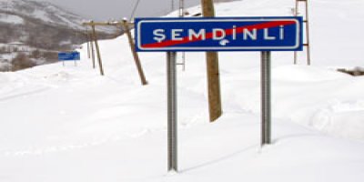 Şemdinlide köy yolları kapandı