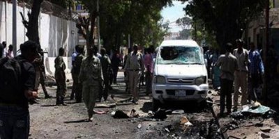 Somali'de 3 bombalı saldırı: 15 ölü