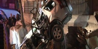 Trafik Kazası: 1 ölü, 1 yaralı