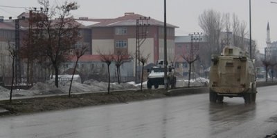 Yüksekova'daki öğretmenler pazartesiden itibaren idari izinli