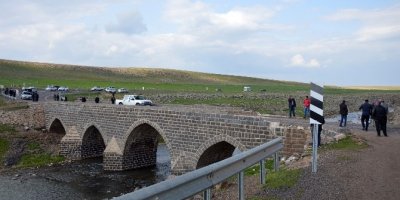 Köylülerin ’Katliam Köprüsü’ Tepkisi