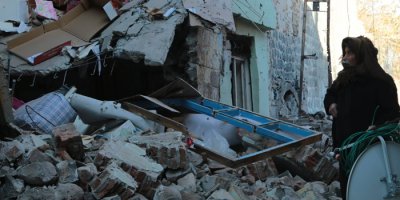 Sur'dan 5 cenaze çıkarıldı