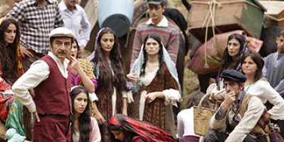 Yüksekova'da bombardıman sürüyor