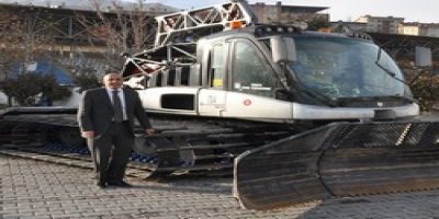 Fedarasyon'dan Hakkari'ye kar üstü araç