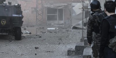 Nusaybin’de mahallelere yoğun bombardıman